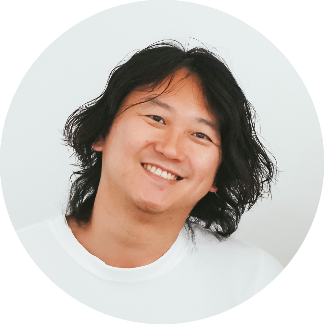 ��� ���i